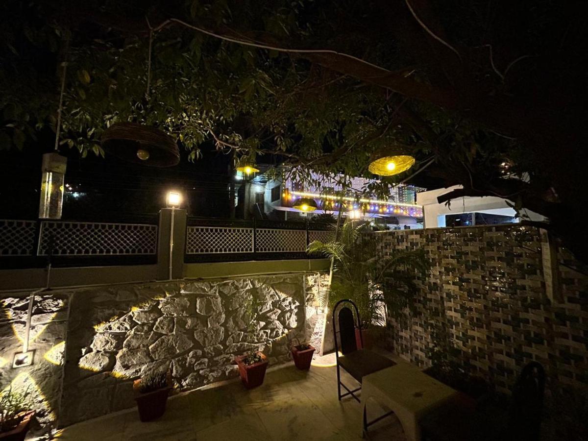 The Peach Tree Rooms Mount Abu Eksteriør bilde