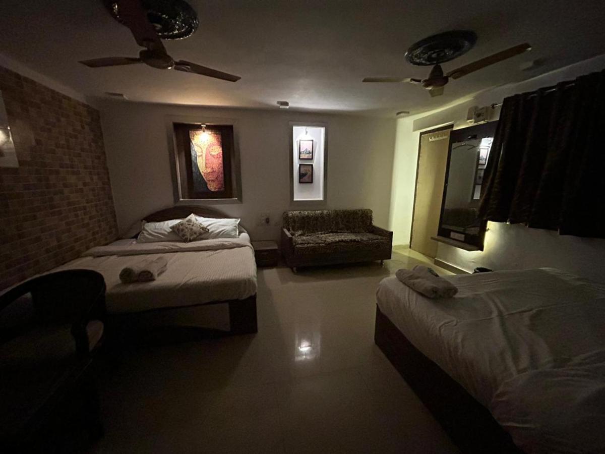 The Peach Tree Rooms Mount Abu Eksteriør bilde